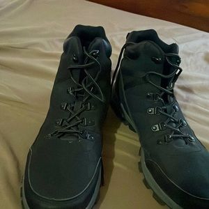 Pair of black rocawear